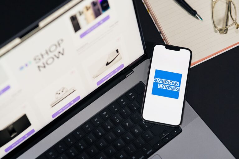 Wie American Express Business Cards die Verwaltung täglicher Geschäftsausgaben erleichtern