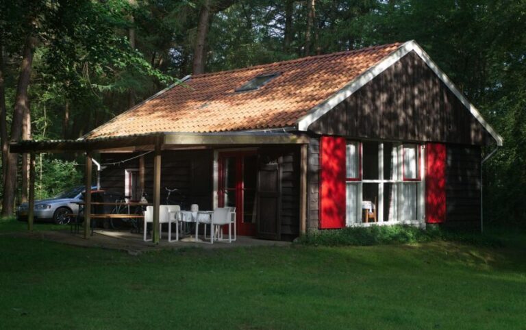 Vakantiehuizen in Nederland: Comfortabele Verblijven voor Elk Reisgezelschap