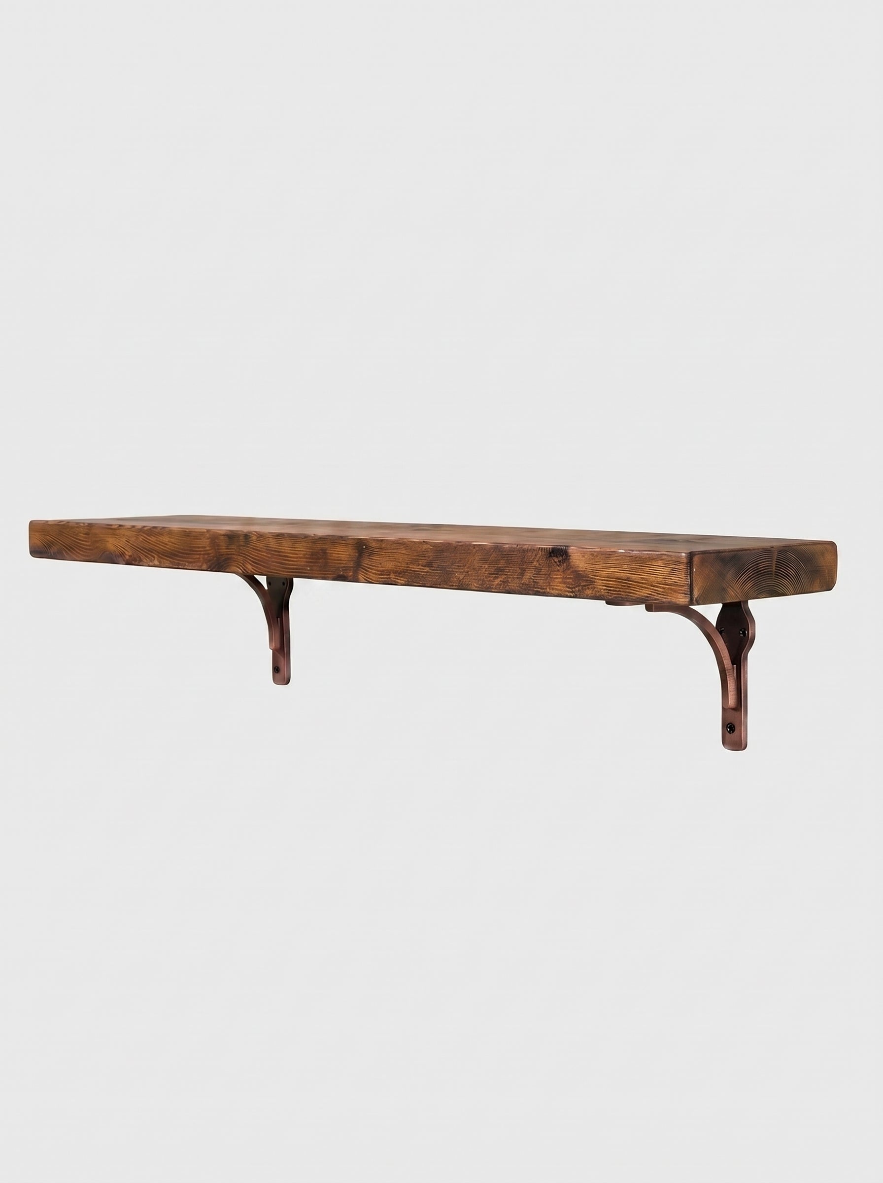 Rustieke houten wandplank met twee gebogen metalen steunbeugels