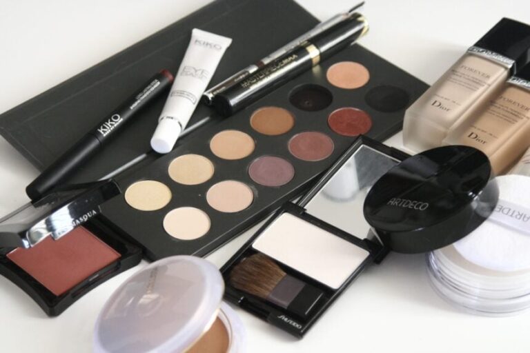 Een kijkje in LOOKFANTASTIC: dé beautybestemming die huidverzorging, make-up en zelfzorg opnieuw definieert.